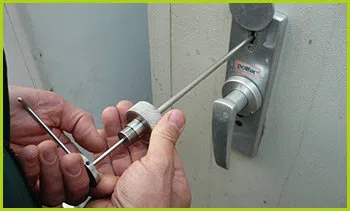 Expert Locksmith Services Sherman Oaks, CA 818-590-3415 Expert Locksmith Services Sherman Oaks, CA 818-590-3415 - 15-emergency-locksmiths