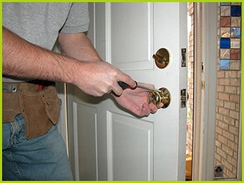 Expert Locksmith Services Sherman Oaks, CA 818-590-3415 Expert Locksmith Services Sherman Oaks, CA 818-590-3415